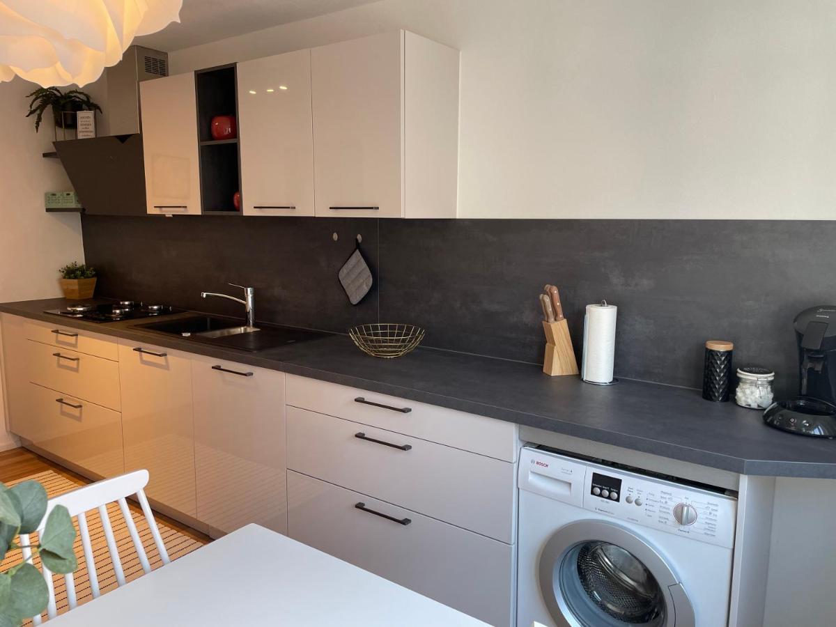 Cityapartments Schanze 17 Im Zentrum Von Friedrichshafen Bagian luar foto